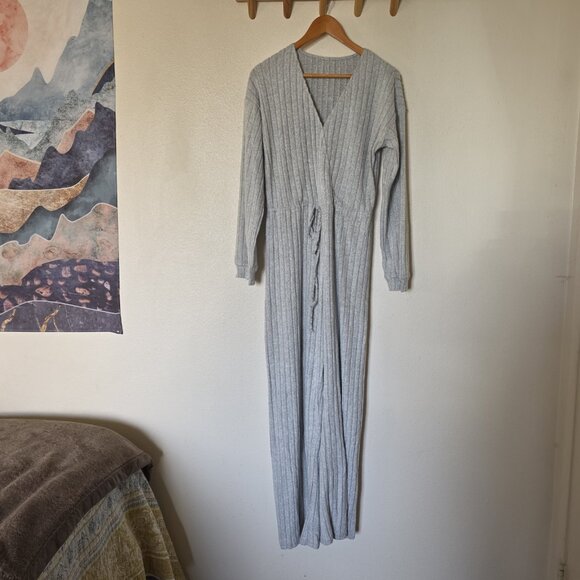 Cupshe Silver Mist Ribbed Knit Jumpsuit Gray Long Sleeve Wide Leg L NWT - Picture 4 of 16